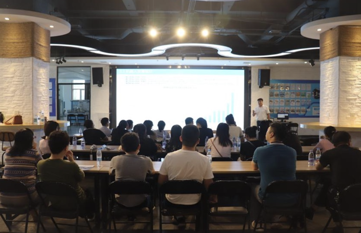天津市电子信息技师学院