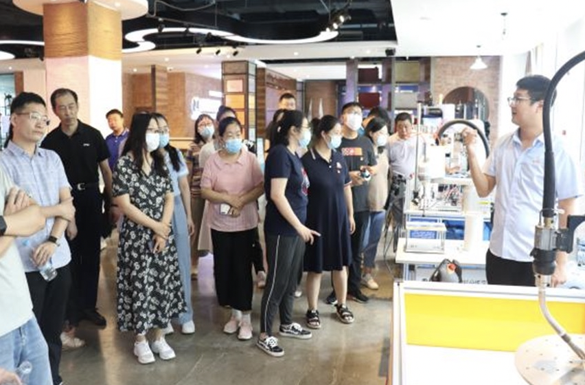 天津市电子信息技师学院