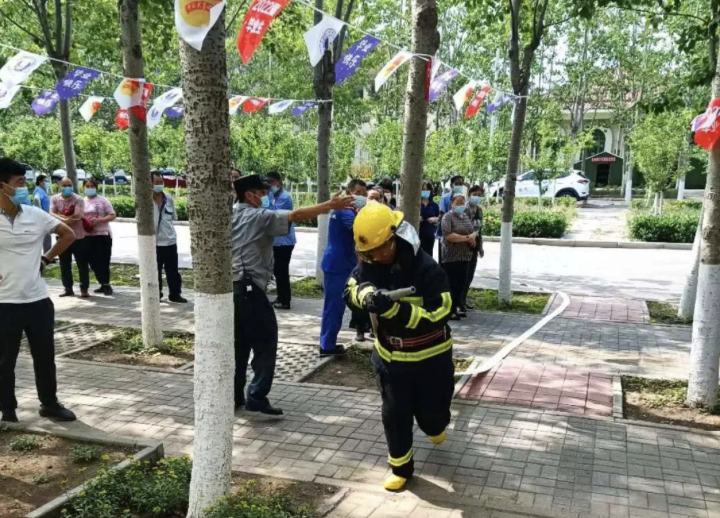 天津市电子信息技师学院