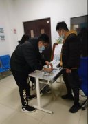 师生心手相连 共同抗疫