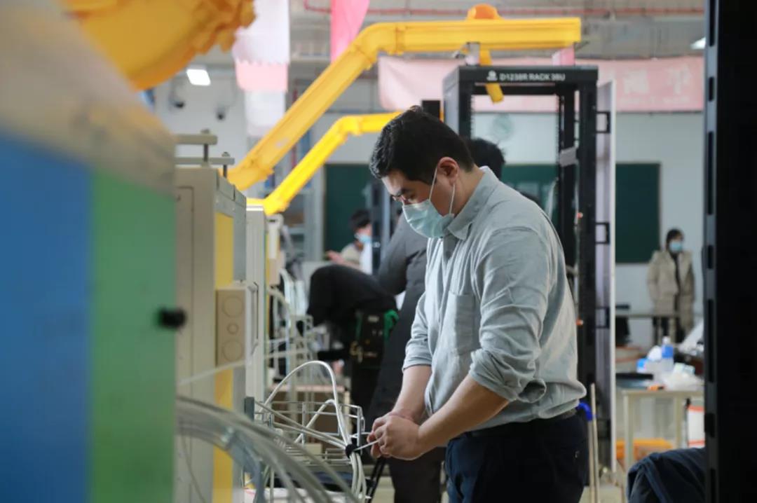 天津市电子信息技师学院