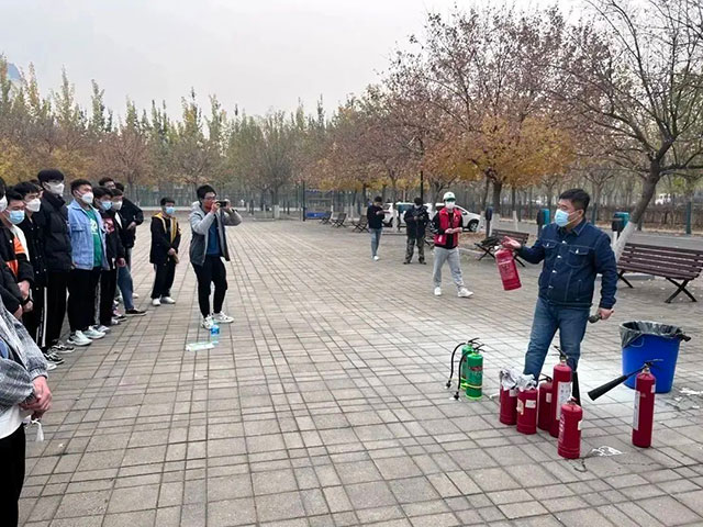 天津市电子信息技师学院